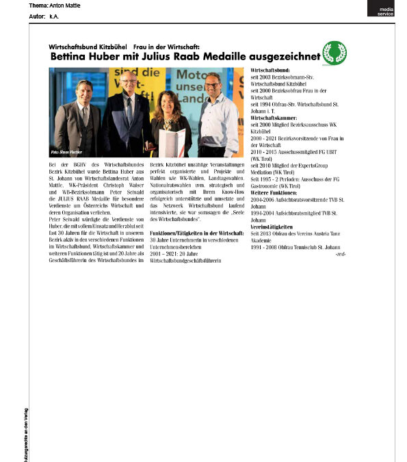 Bettina Huber mit Julius Raab Medaille ausgezeichnet